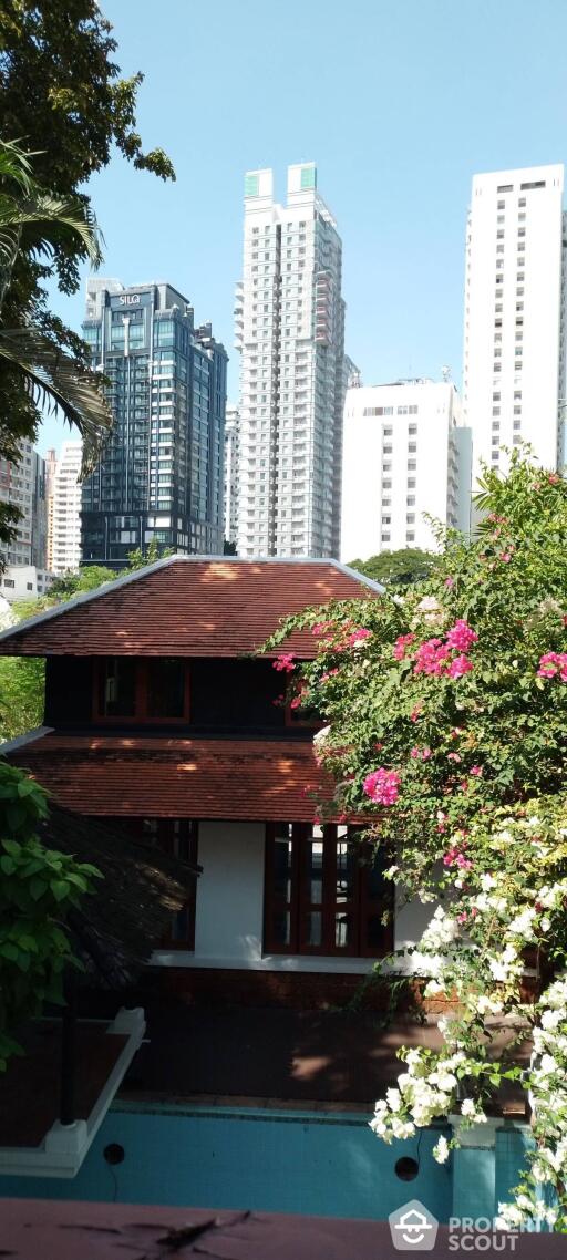 6-BR Villa at Casa Villa @26 near MRT Khlong Toei