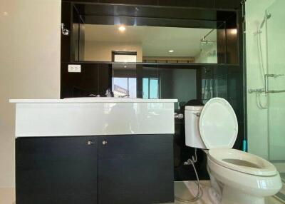 1-BR Condo at The Address Chidlom near BTS Chit Lom