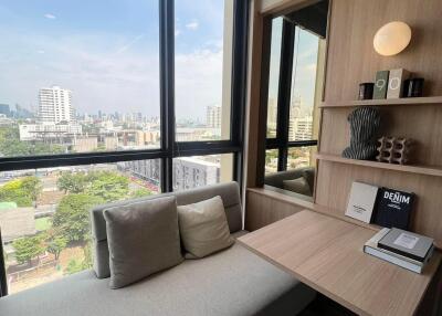 Condo for Sale at The Issara Sathorn