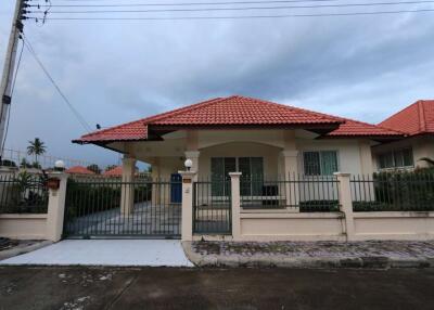 2 Bedroom single-storey house to rent at Rung Arun 3