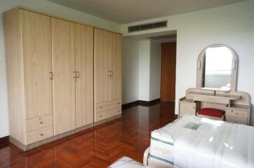 2 Bedroom Condo for Rent at Baan Suanpetch