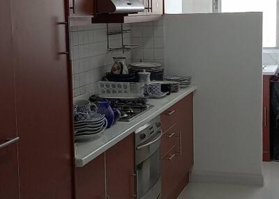 3-BR Condo at D.S. Tower 2 Sukhumvit 39 Condominium near MRT Sukhumvit