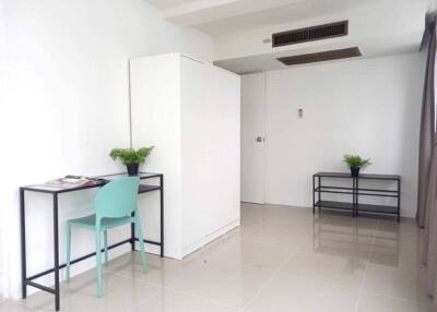 2 bed Condo in The Waterford Park Sukhumvit 53 Khlong Tan Nuea Sub District C020941