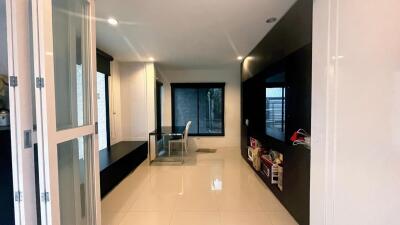 THE VILLA TOWNHOME RAMKHAMHAENG-SUVARNABHUMI