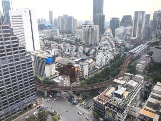 Ashton Silom