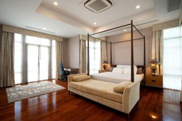 Baan Sansiri Sukhumvit 67