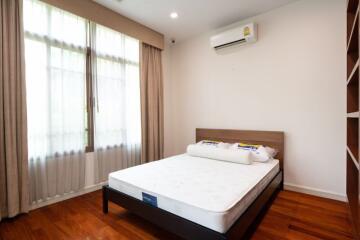 Baan Sansiri Sukhumvit 67