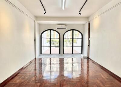 Townhouse in Thonglor