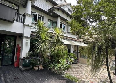 House for sell in Soi Phatthanakan 30