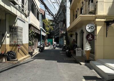 House for sell in Surawong District
