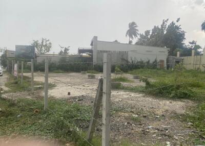 Land for sale in Ratchaphruek Road