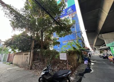 Land for sell in Silom