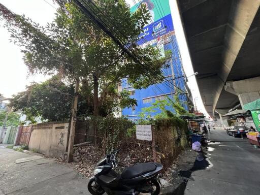 Land for sell in Silom