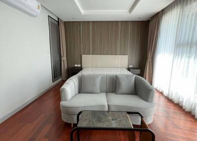 2 Bed 2 Bath 115 Sqm Service apartment for Rent