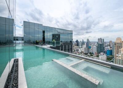 Knightsbridge Prime Sathorn