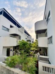 Townhouse in Sathorn 9