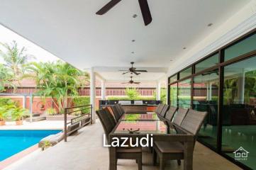 CRYSTAL VILLAS : Outstanding 3 bed pool villa close to town and Beaches