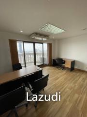 Unit for Sales at Nusa State tower (69 sqm. on the 34th floor) City View