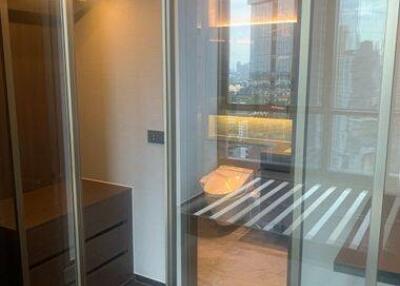 1-BR Condo at The Esse Sukhumvit 36 near BTS Thong Lor