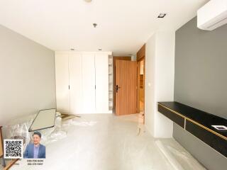 bedroom with wardrobe and desk