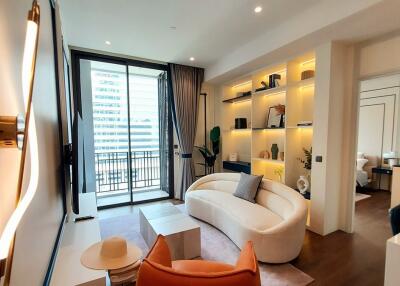 Luxury Apartment Langsuan Like New