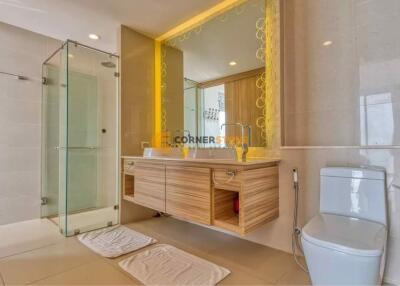 2 bedroom Condo in The Riviera Wong Amat Beach Wongamat