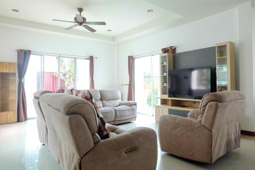 3 bedroom House in Pranchan Resort East Pattaya