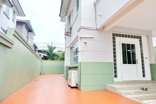 3 bedroom House in Chateau Dale Residence East Pattaya