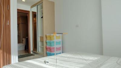 คอนโดนี้มี 1 ห้องนอน  อยู่ในโครงการ คอนโดมิเนียมชื่อ Laguna Beach Resort 3 - The Maldives 