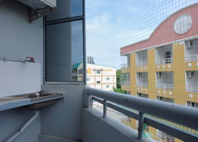 คอนโดนี้มี ห้องสตูดิโอ้  อยู่ในโครงการ คอนโดมิเนียมชื่อ Sweet Condo 2 Pratumnak 