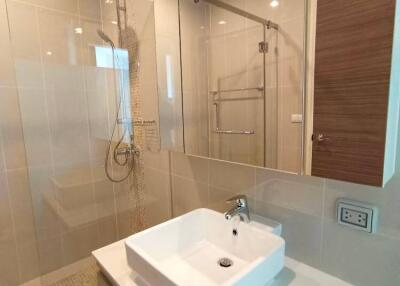 1-BR Condo at Q Asoke near MRT Phetchaburi