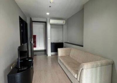 1-BR Condo at Rhythm Sukhumvit 44/1 near BTS Phra Khanong