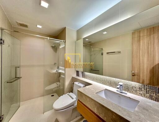 Spacious 2 Bedroom Apartment Located in Vibrant Asoke