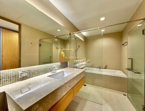 Spacious 2 Bedroom Apartment Located in Vibrant Asoke