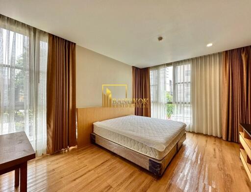 Spacious 2 Bedroom Apartment Located in Vibrant Asoke