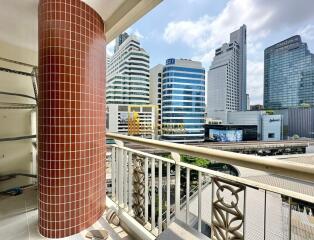 Citi Smart  2 Bedroom Condo Next To BTS Asoke