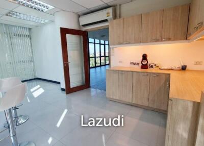 Premium Luxury Office Space for rent in Phrakhanong