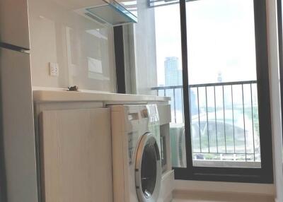 Studio for Sale in Huai Khwang