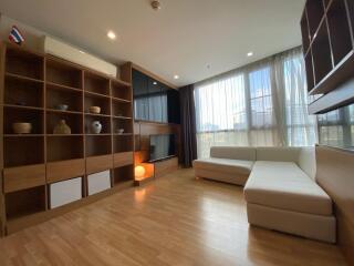 Condo for Rent at Le Luk Condominium