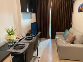 Condo for Rent at Noble Revolve Ratchada 1