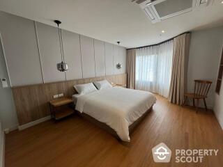 2-BR Condo at Baan Ploenchit near BTS Nana