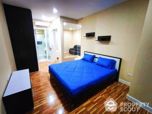 1-BR Condo at The Room Sukhumvit 62 near BTS Punnawithi