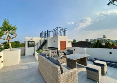 Luxurious Brand New 3-Story House with Spectacular Views in Chiang Mai