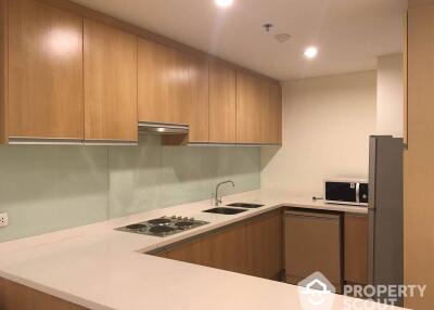 2-BR Condo at Villa Asoke near MRT Phetchaburi