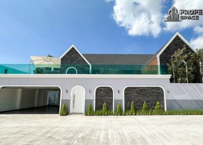 4 Bedroom Pool Villa In Baan Mae Bibury Pattaya For Sale