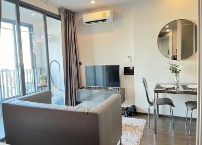 Condo for Rent at Ideo Q Siam-Ratchathewi