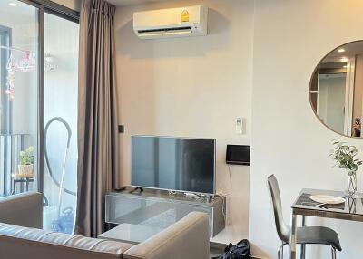 Condo for Rent at Ideo Q Siam-Ratchathewi