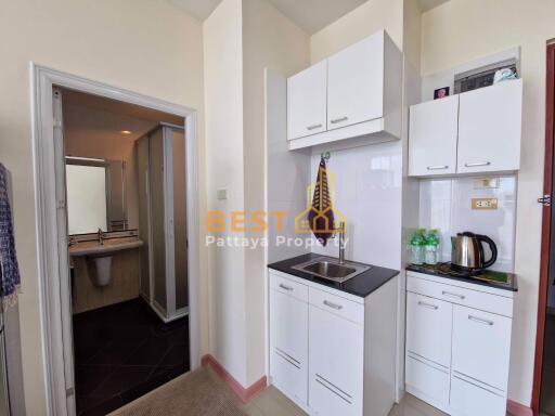 Studio Condo in Chokchai Condominium East Pattaya C011812