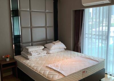 1-BR Condo at Tidy Deluxe Sukhumvit 34 near BTS Thong Lor