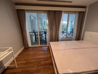 3 bed Condo in La Vie En Rose Place Khlongtan Sub District C020947